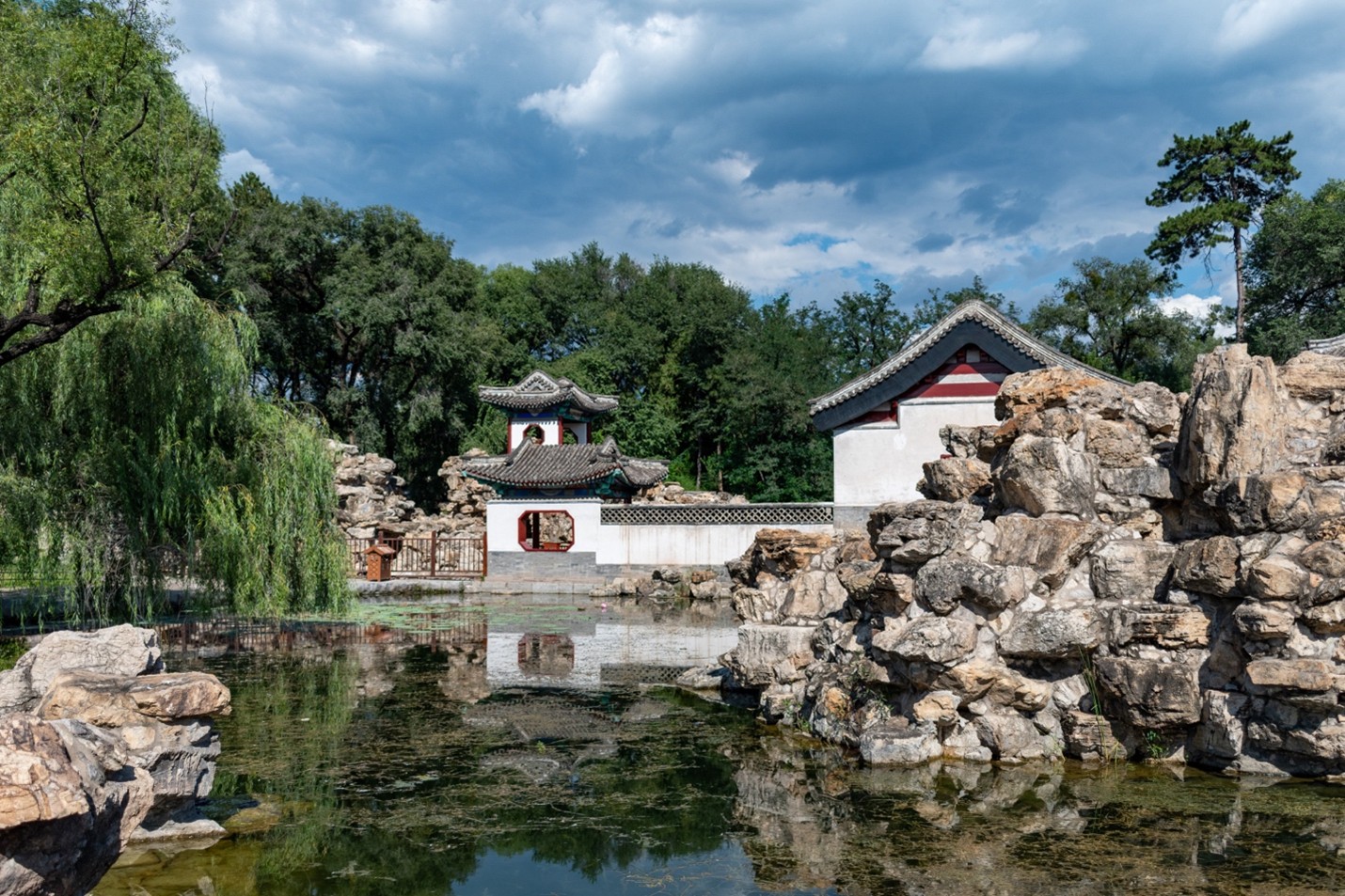 Lake view of Chengde Mountain Resort